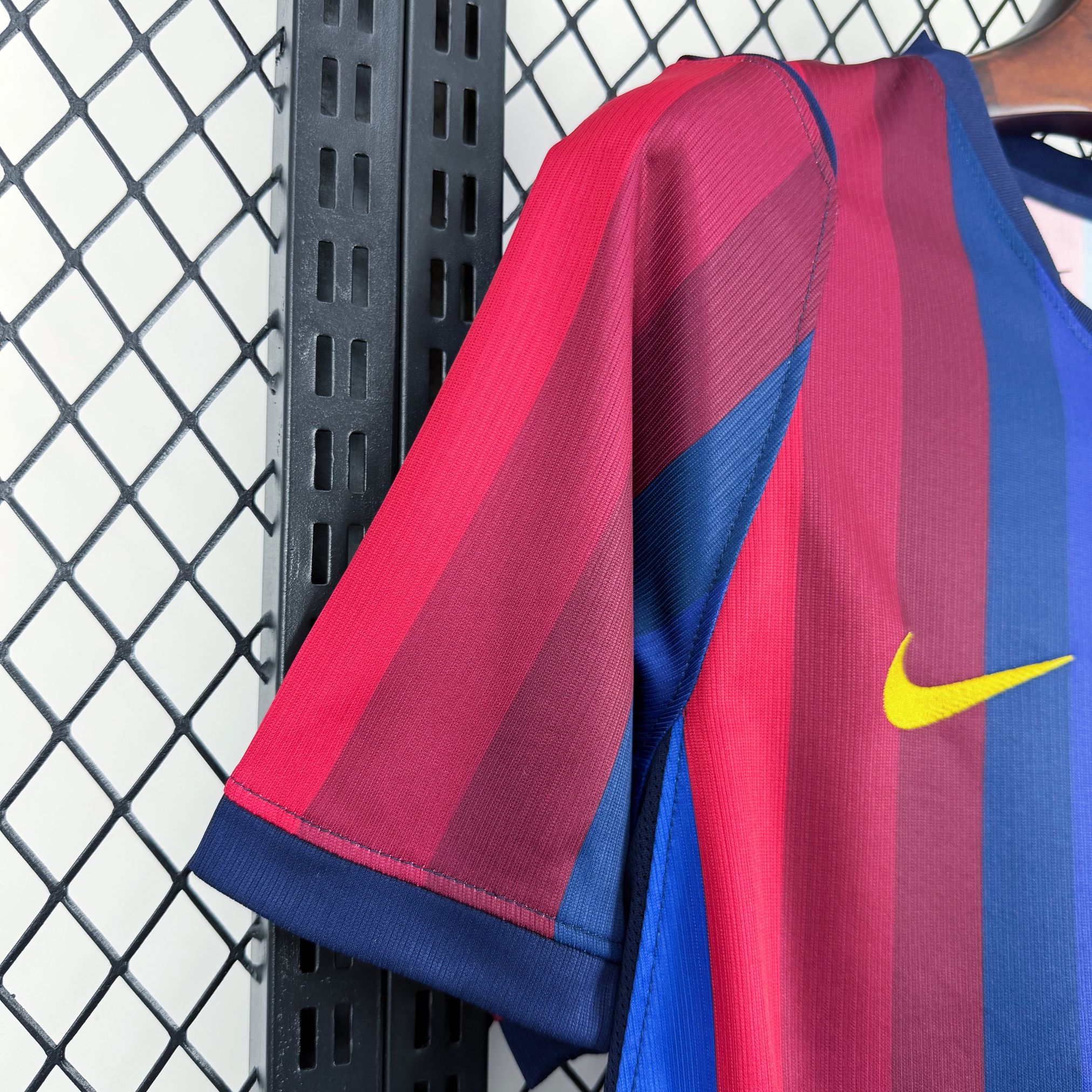 Barcelona 26/27 Home Jersey - Stadium Version  6