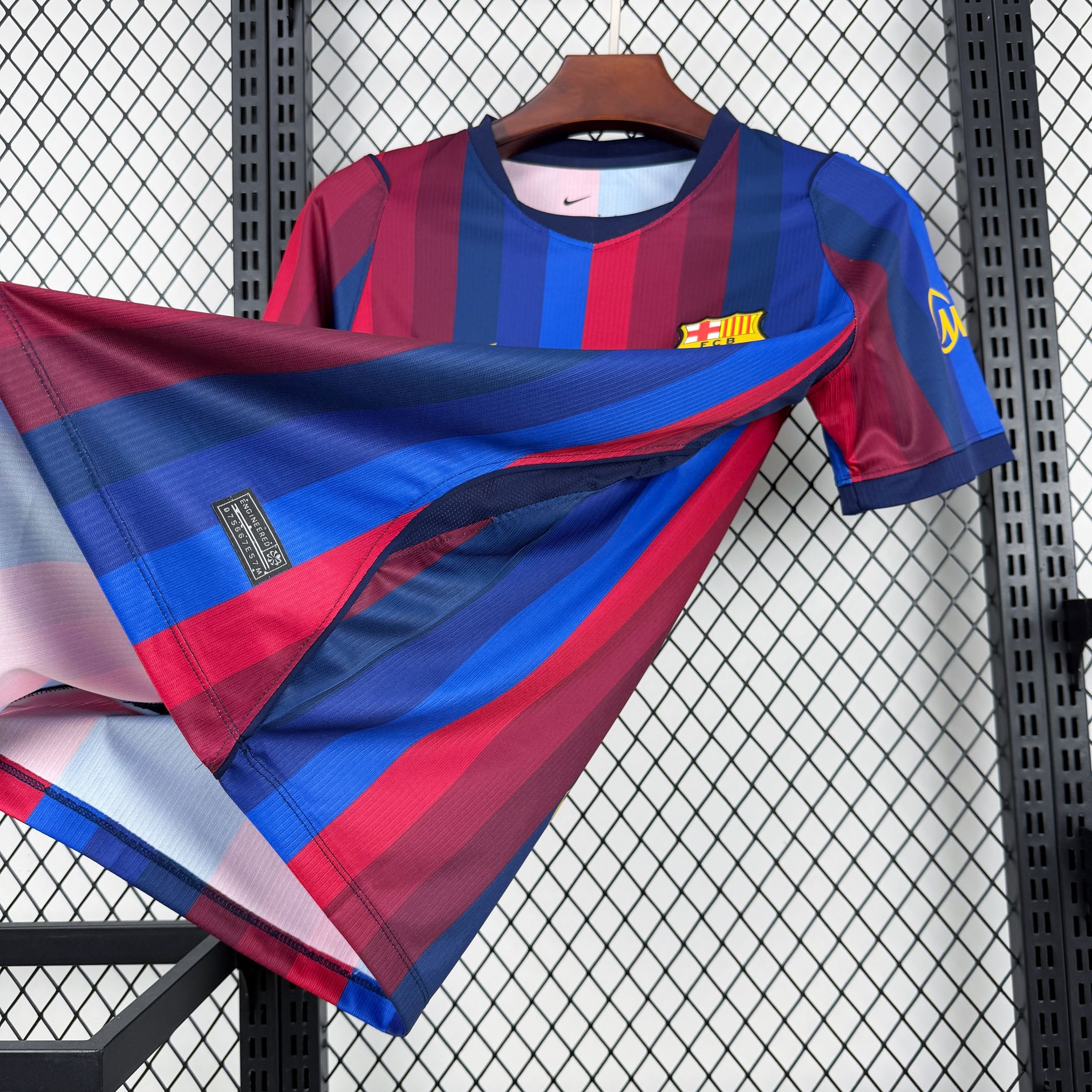 Barcelona 26/27 Home Jersey - Stadium Version  7