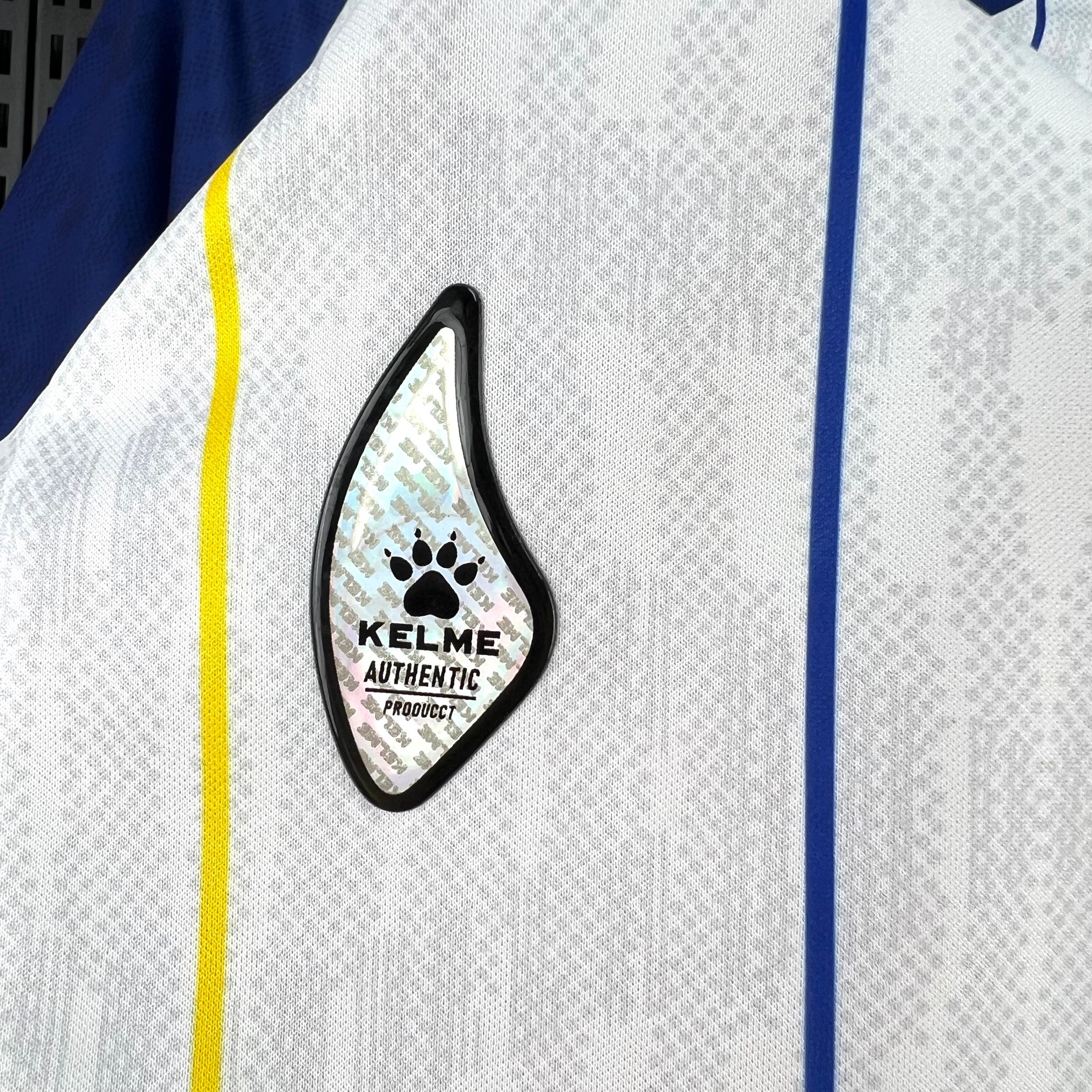 BOSNIA AND HERZEGOVINA 2026 HOME JERSEY - STADIUM VERSION  5