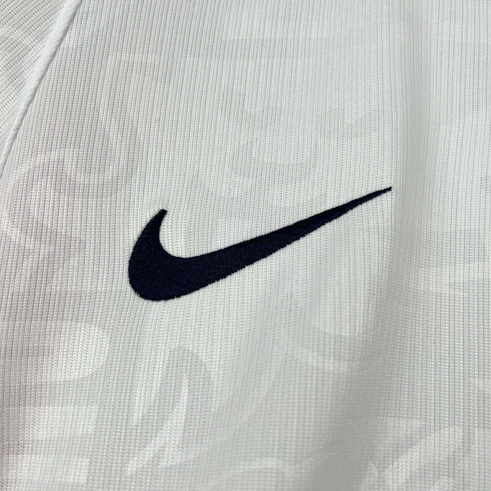 ENGLAND 2026 HOME JERSEY - STADIUM VERSION  6