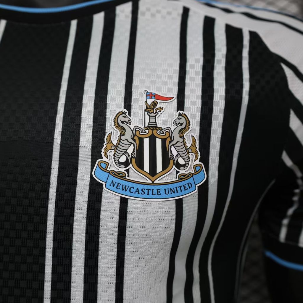 NEWCASTLE UNITED 26/27 HOME JERSEY - PLAYER VERSION  9